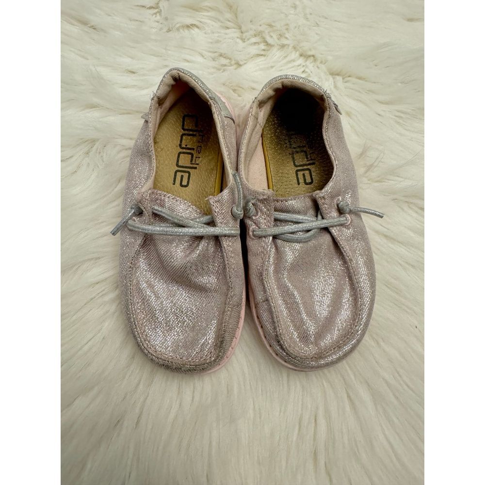 Pale pink‎ sparkle hey dude size 9 GUC